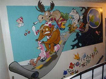 Kelowna International Hostel Екстериор снимка